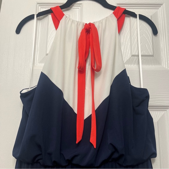 Vince Camuto Colorblock Chevron Maxi Dress - Picture 5 of 8